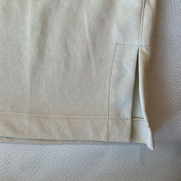 Light Beige Uniqlo Girls T-Shirt dress. - Picture 4 of 5